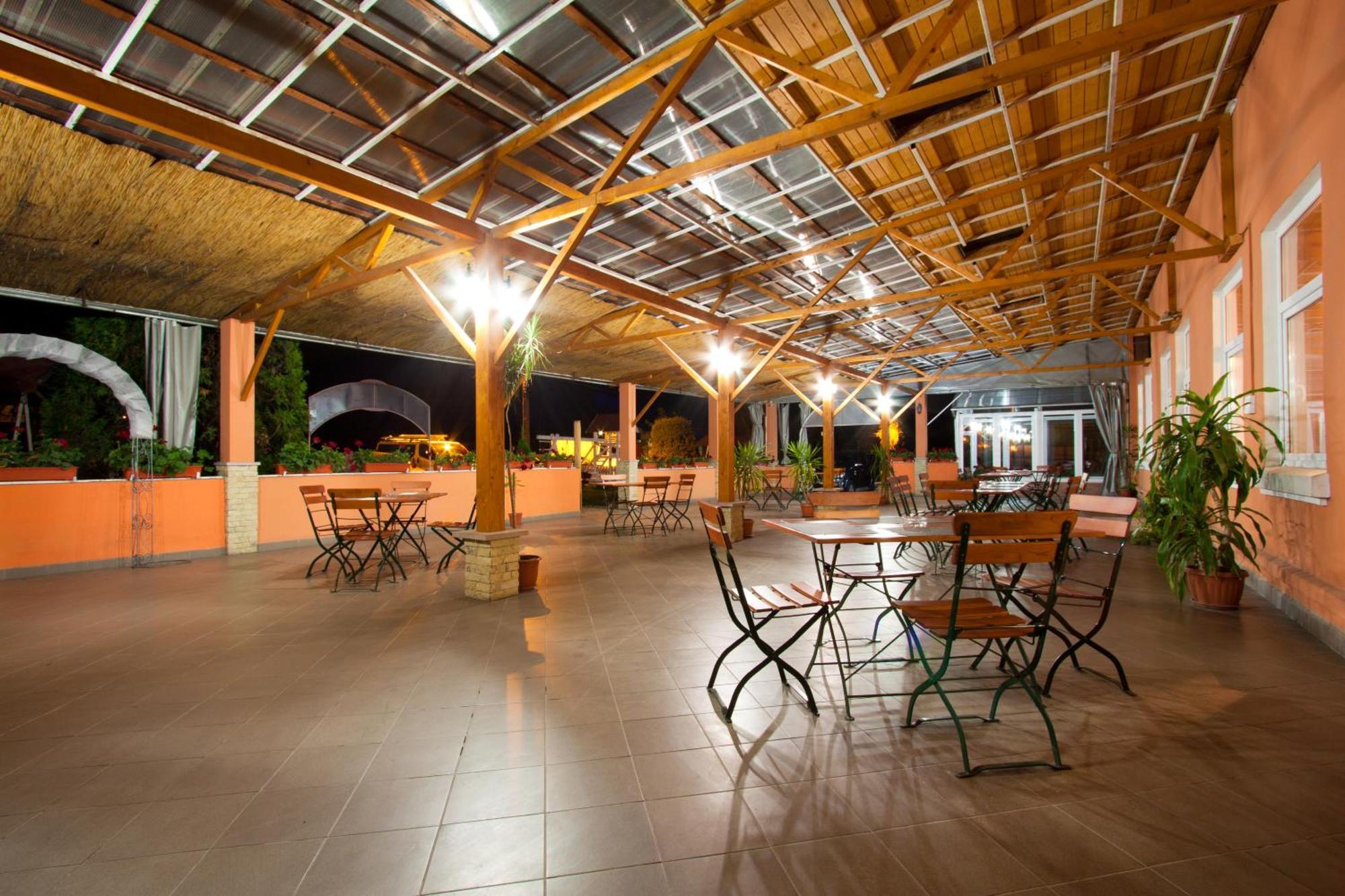 גורגני Filo Hotel מראה חיצוני תמונה
