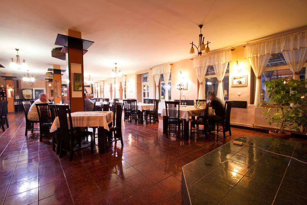 גורגני Filo Hotel מראה חיצוני תמונה